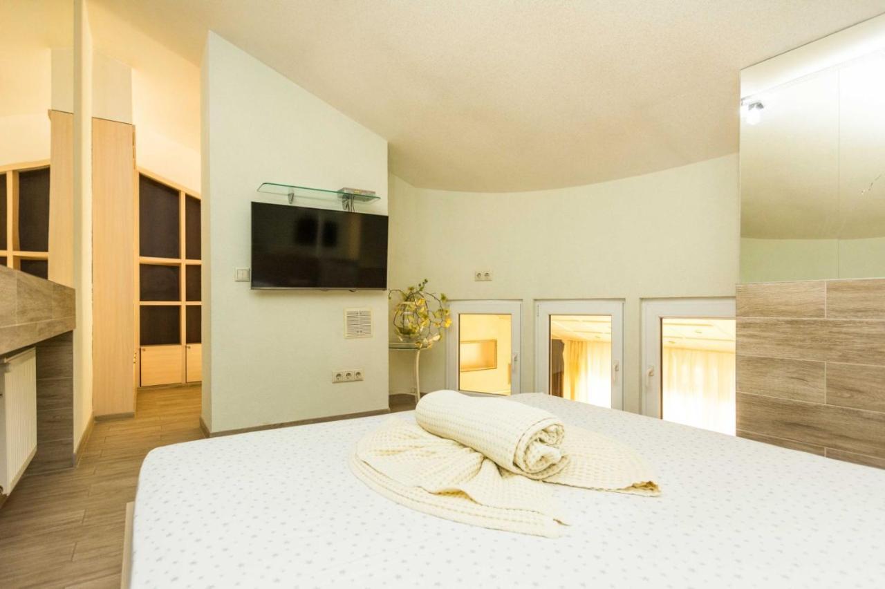 Wonderful Penthouse In Centr Of Chisinau Apartment Екстериор снимка